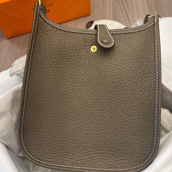 BNIB Hermes Evelyn Mini 16 TPM bag - Picture 4 of 8